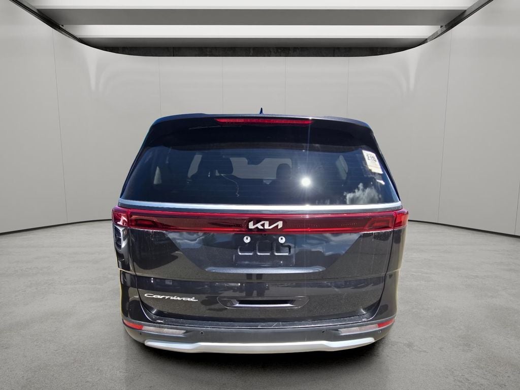 2022 Kia Carnival LX