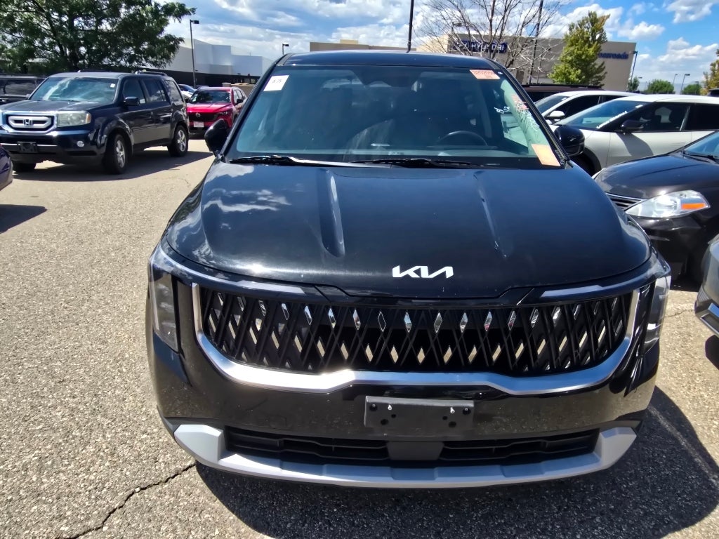2025 Kia Carnival LXS
