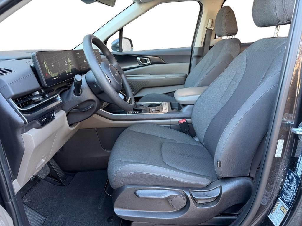 2025 Kia Carnival LX