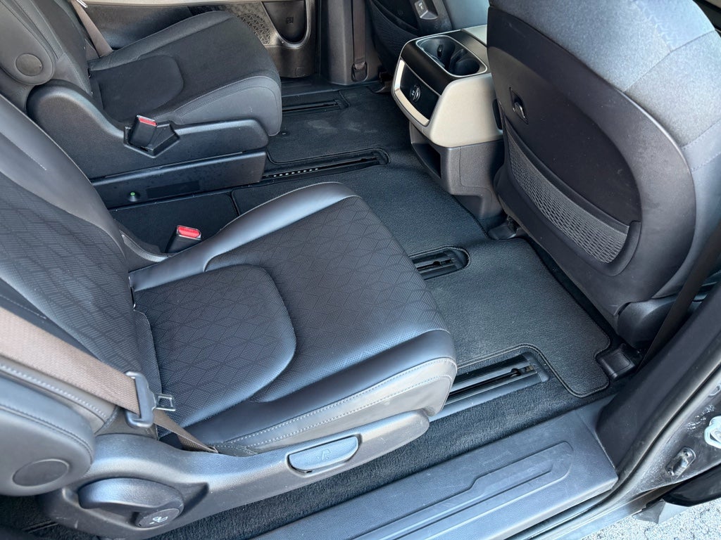 2025 Kia Carnival LX