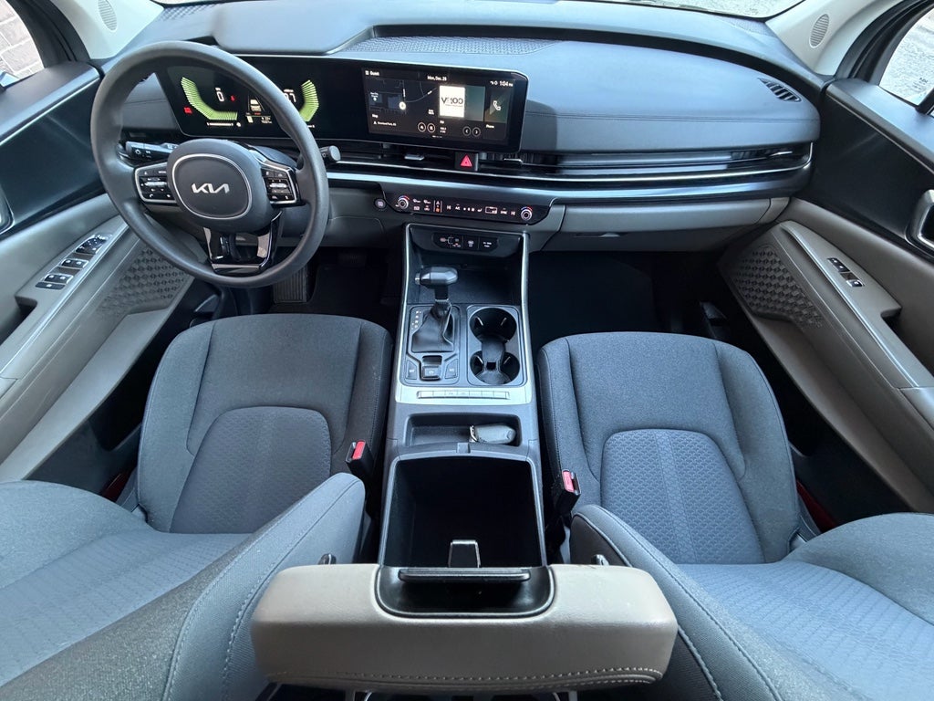 2025 Kia Carnival LX