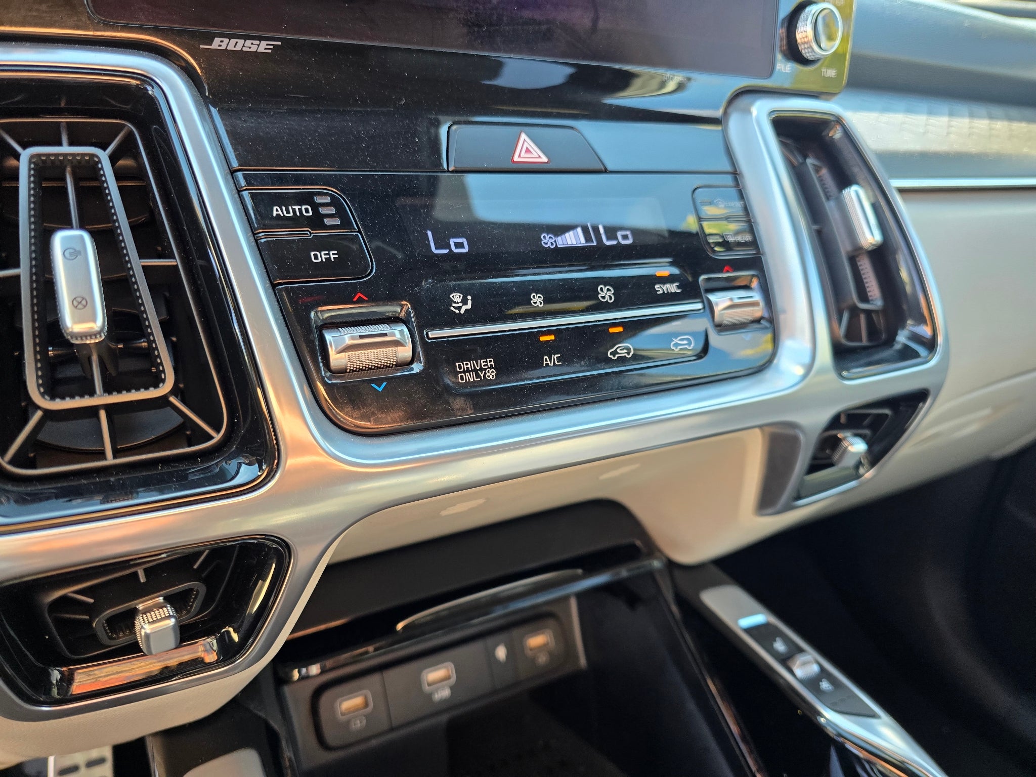 2023 Kia Sorento Plug-In Hybrid SX Prestige