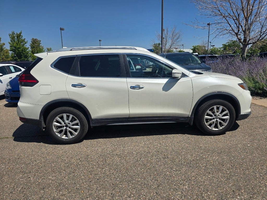 2017 Nissan Rogue SV