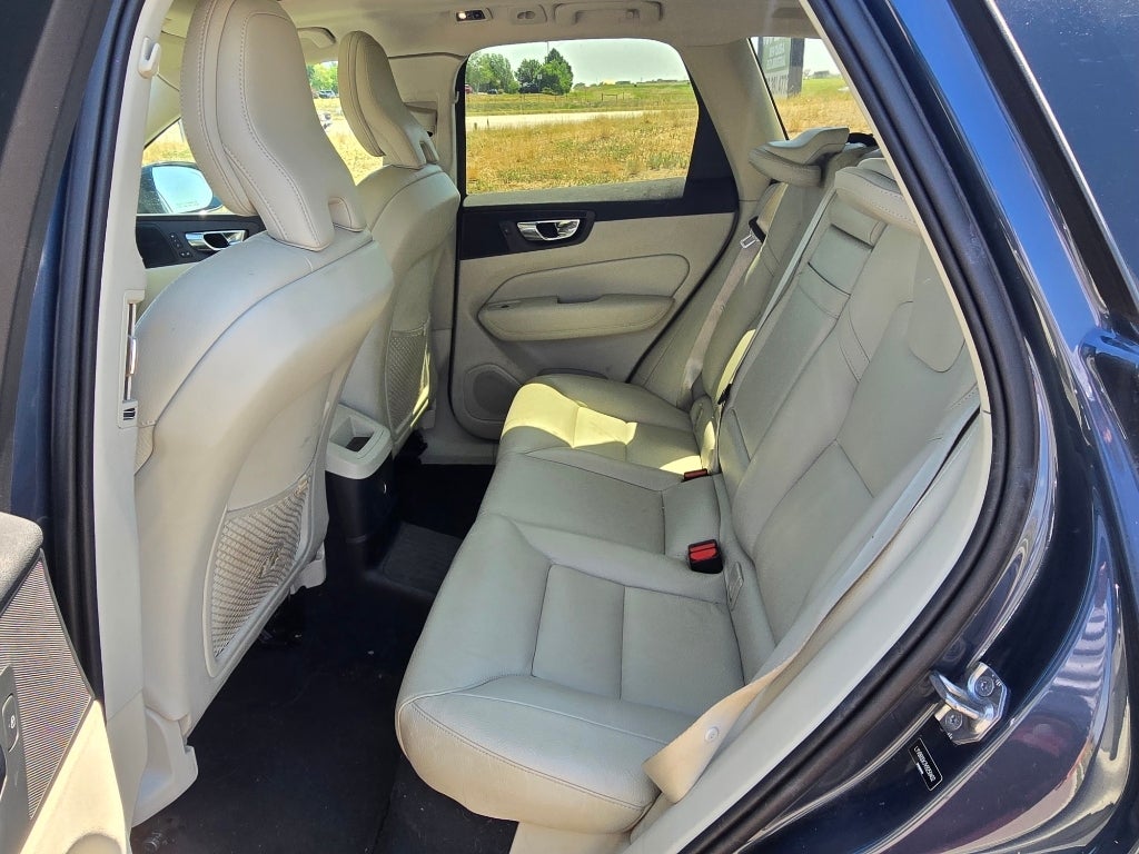 2019 Volvo XC60 Momentum