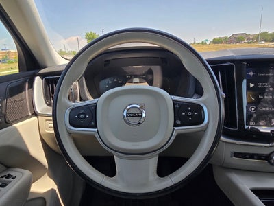 2019 Volvo XC60 Momentum