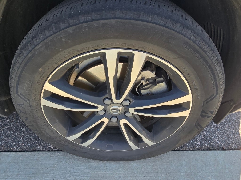 2019 Volvo XC60 Momentum
