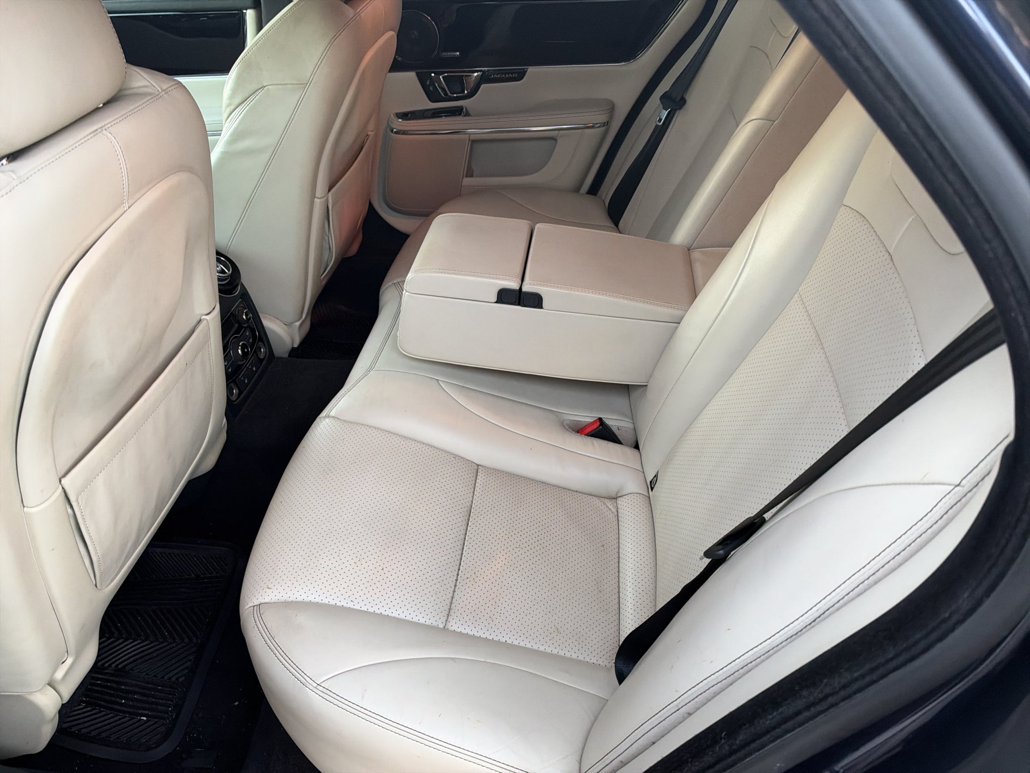 2015 Jaguar XJ XJ