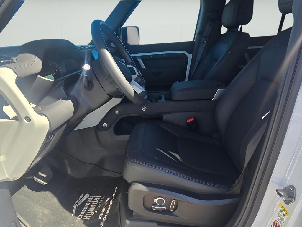 2023 Land Rover Defender X-Dynamic SE