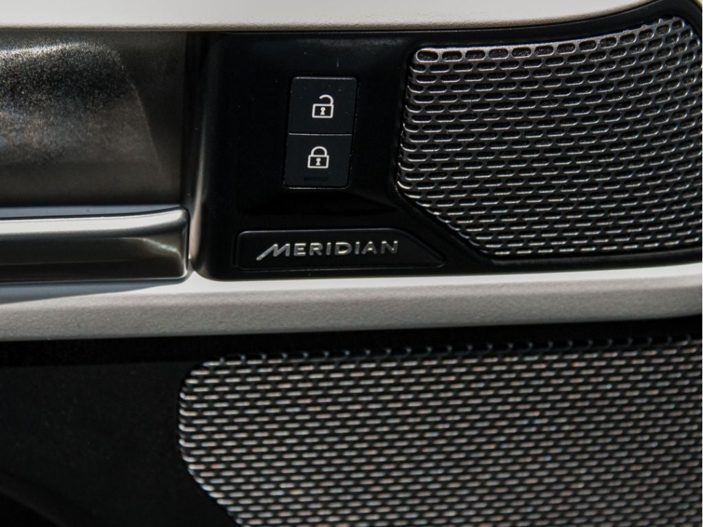 2023 Land Rover Defender S