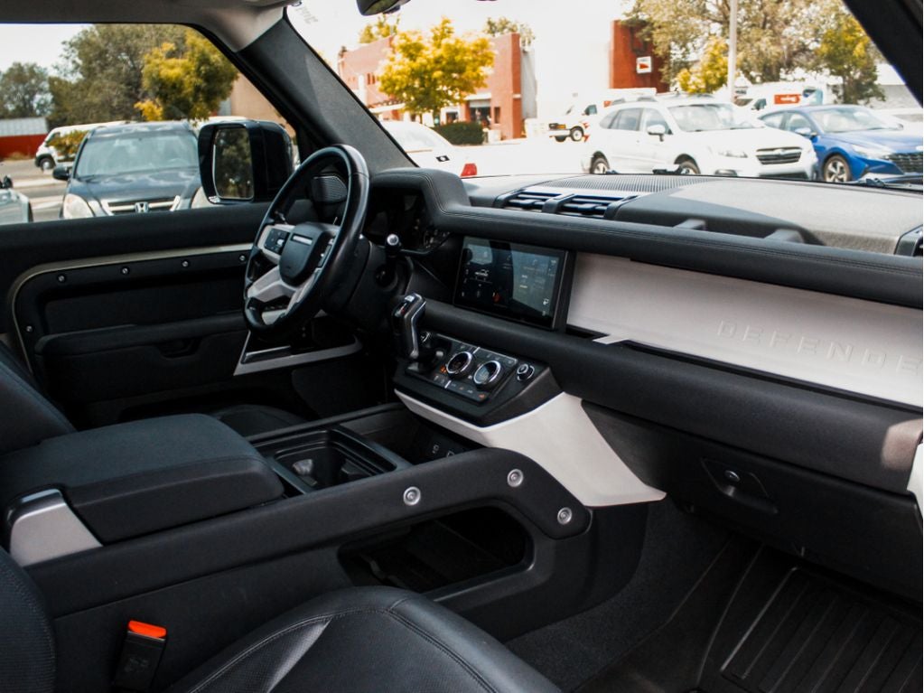 2023 Land Rover Defender S