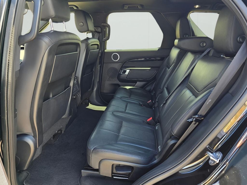 2017 Land Rover Discovery SE
