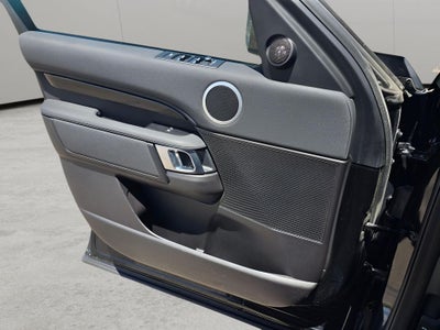 2017 Land Rover Discovery SE