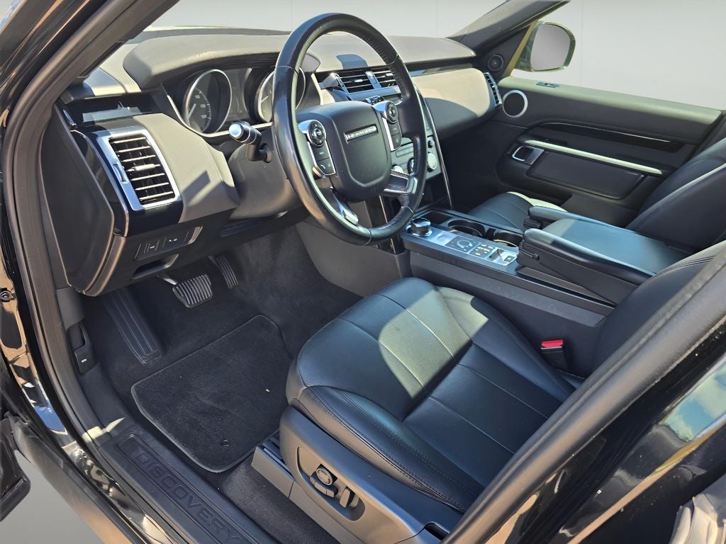 2017 Land Rover Discovery SE