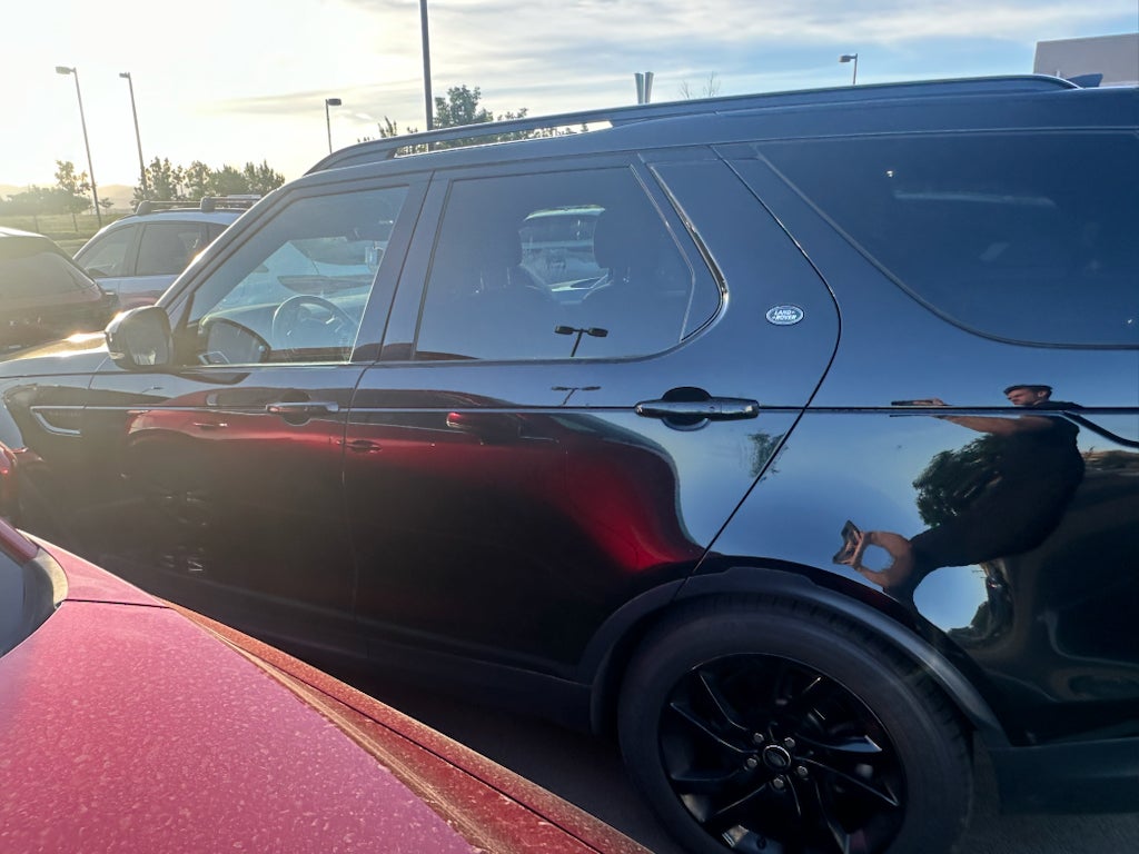 2017 Land Rover Discovery SE