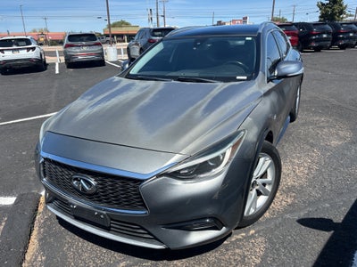 2017 INFINITI QX30 Premium