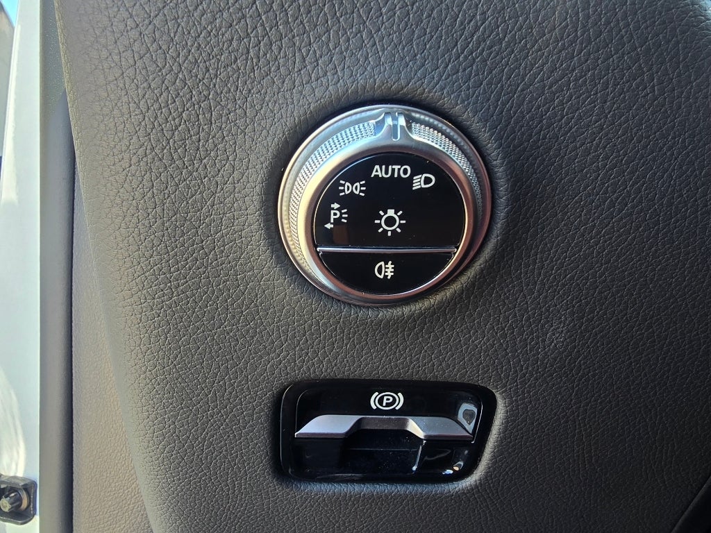 2024 Mercedes-Benz GLC 300 300