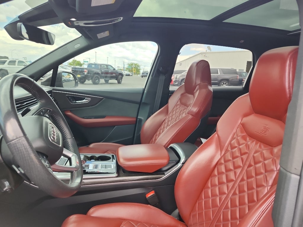 2020 Audi SQ7 Premium Plus