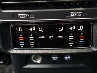 2020 Audi SQ7 Premium Plus