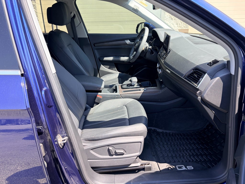 2023 Audi Q5 S line Premium Plus
