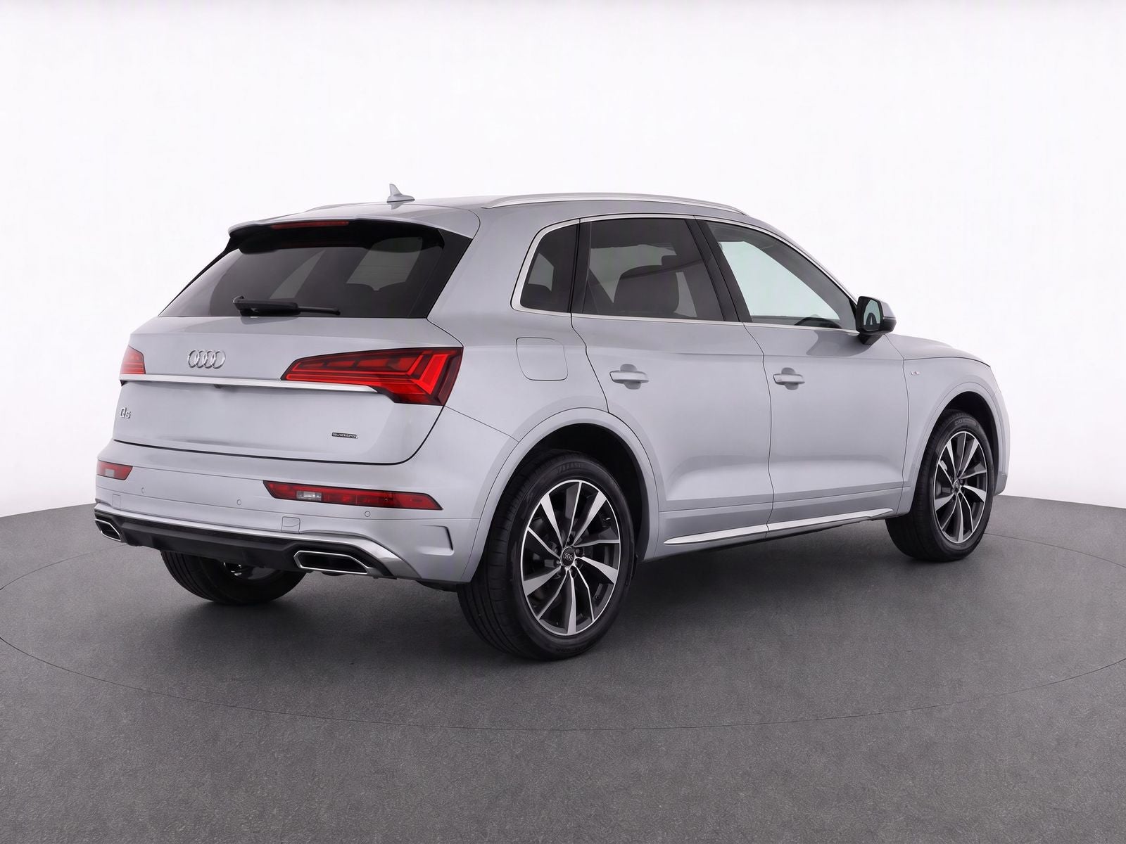 2023 Audi Q5 S line Premium Plus