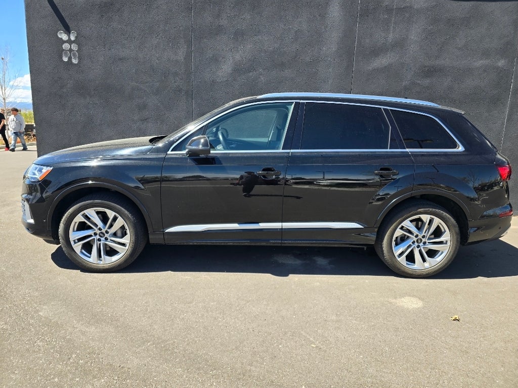 2021 Audi Q7 Premium Plus