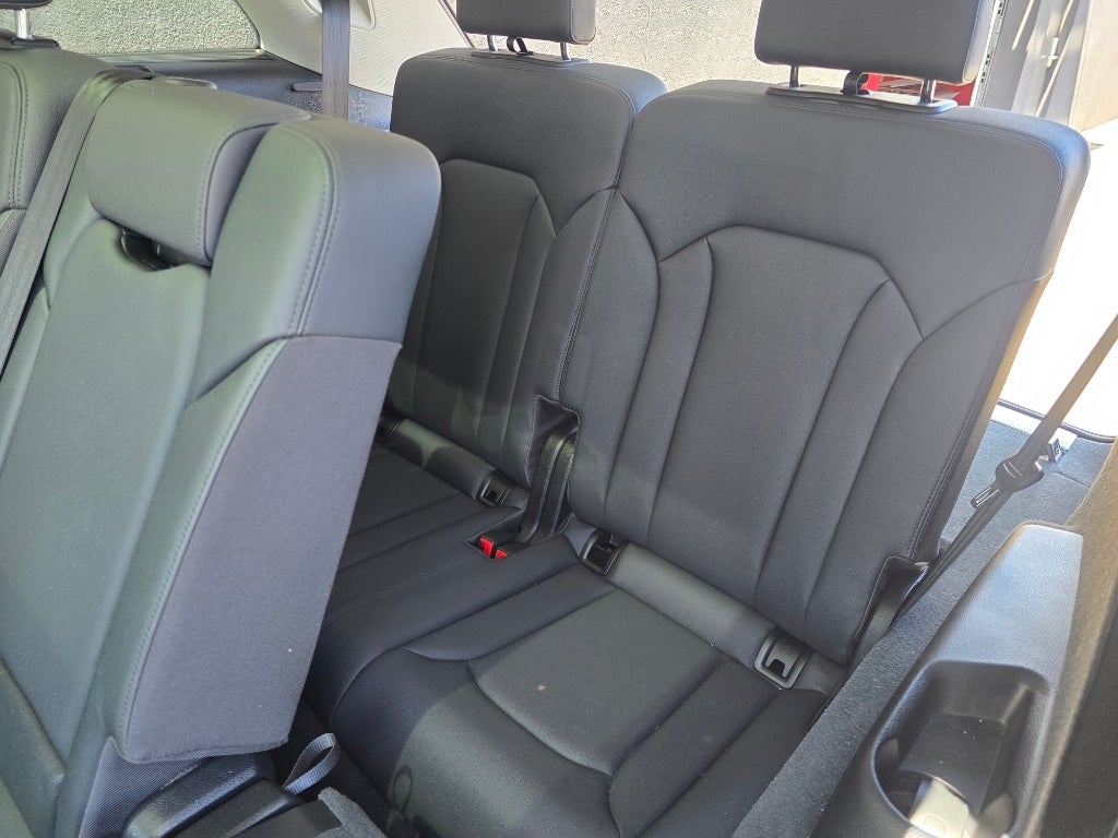 2021 Audi Q7 Premium Plus