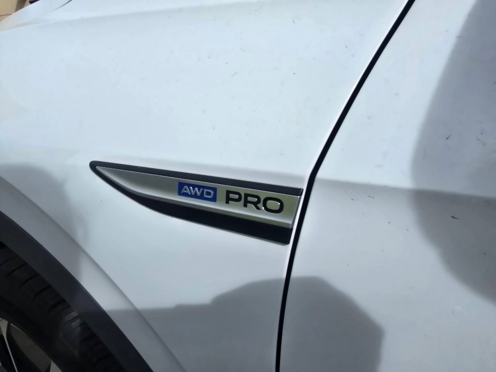 2022 Volkswagen ID.4 Pro