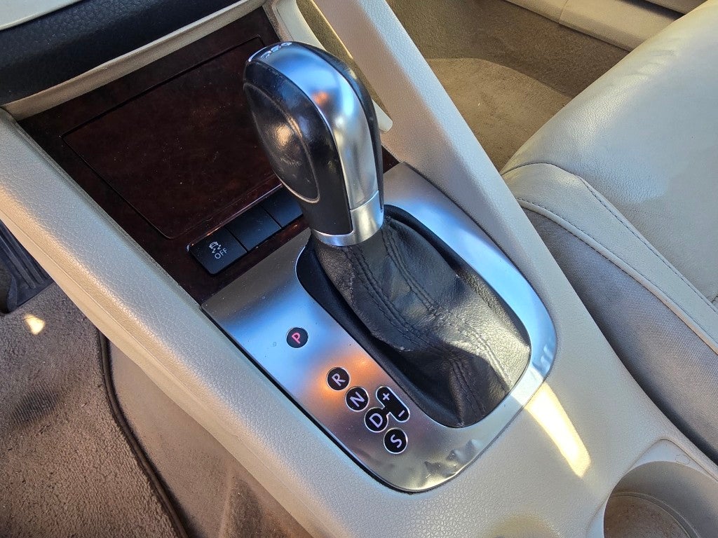 2012 Volkswagen Eos Lux