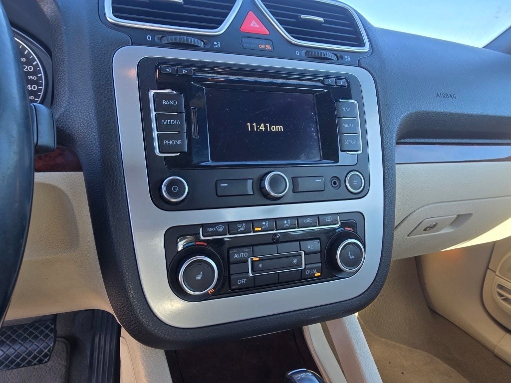 2012 Volkswagen Eos Lux