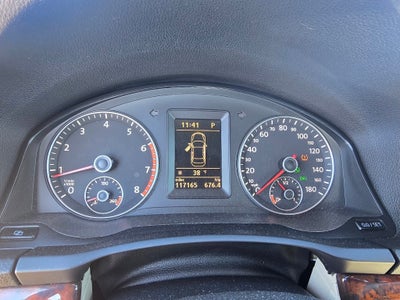 2012 Volkswagen Eos Lux