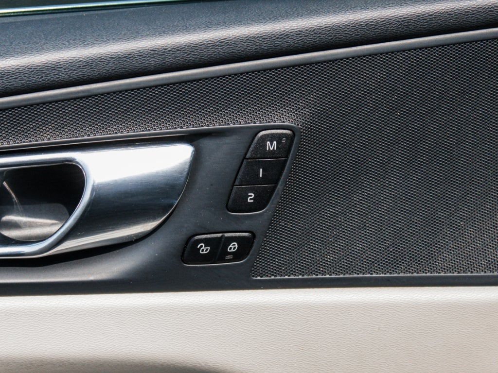 2018 Volvo XC60 Momentum