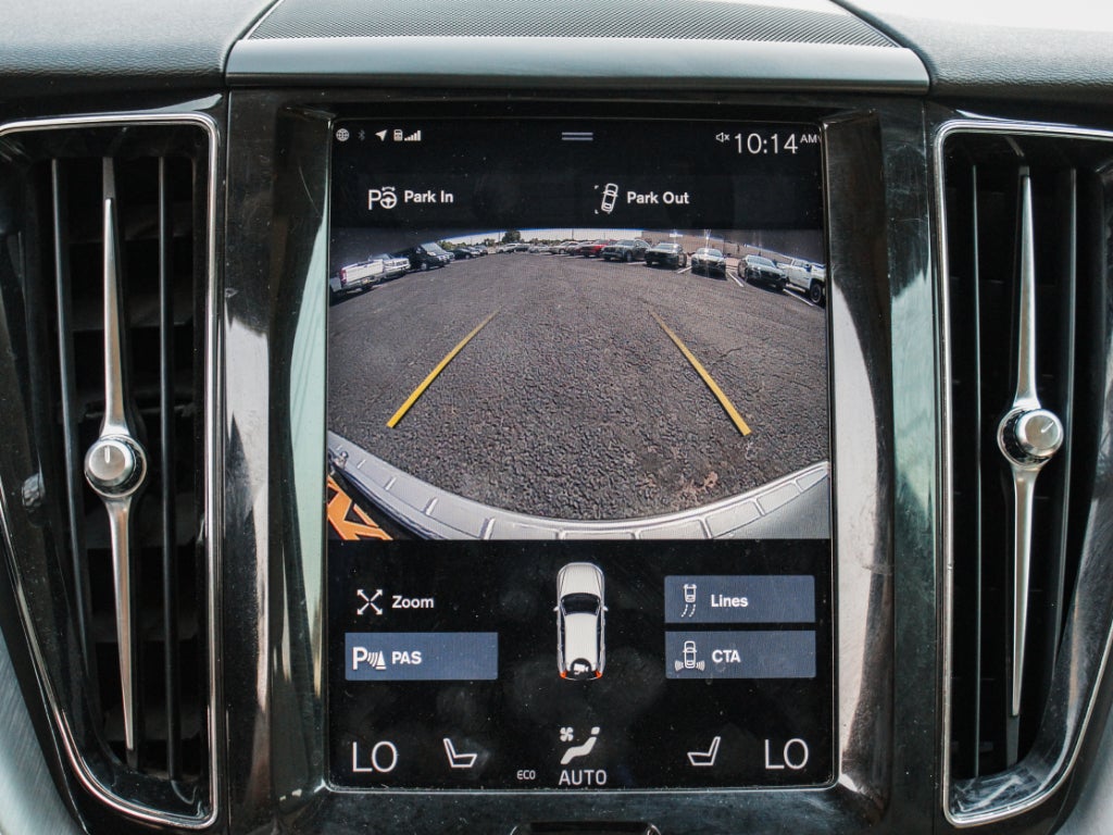2018 Volvo XC60 Momentum