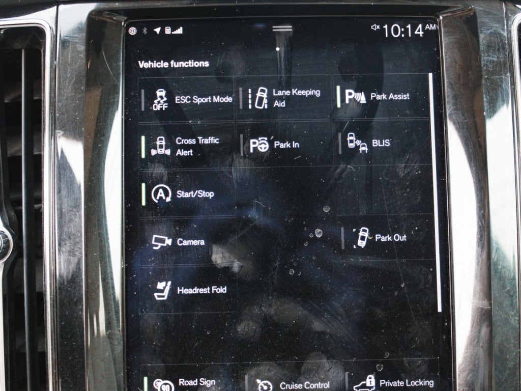 2018 Volvo XC60 Momentum