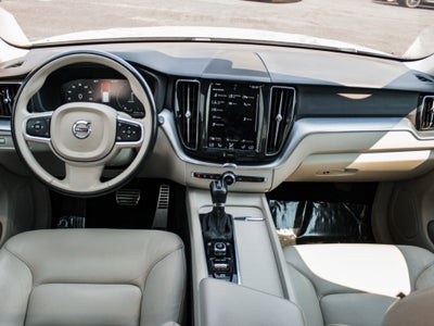 2018 Volvo XC60 Momentum