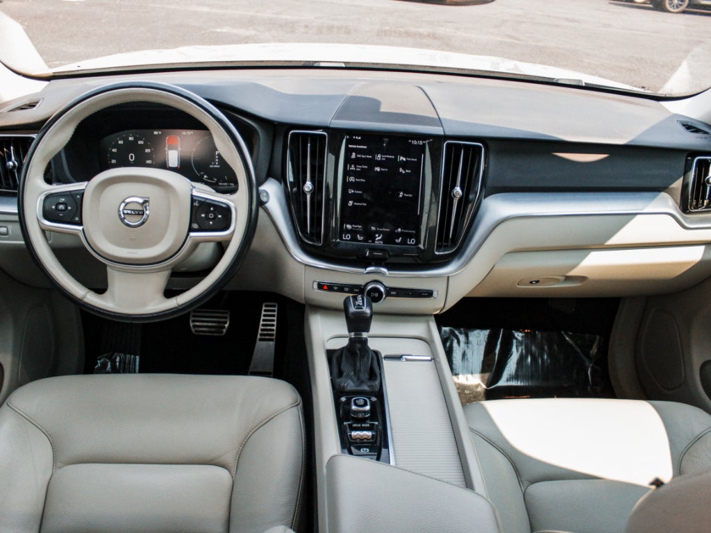 2018 Volvo XC60 Momentum
