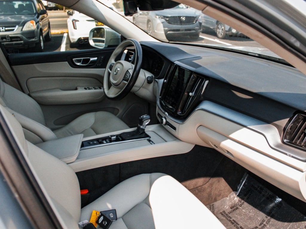 2018 Volvo XC60 Momentum