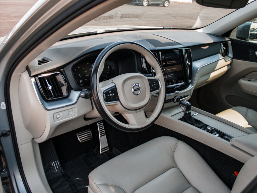 2018 Volvo XC60 Momentum