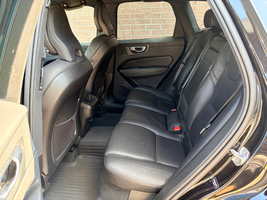2020 Volvo XC60 Momentum