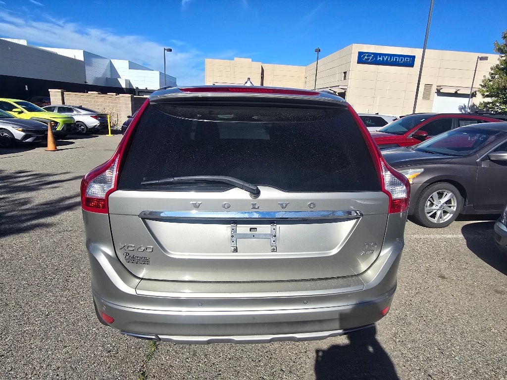 2016 Volvo XC60 T5 Premier