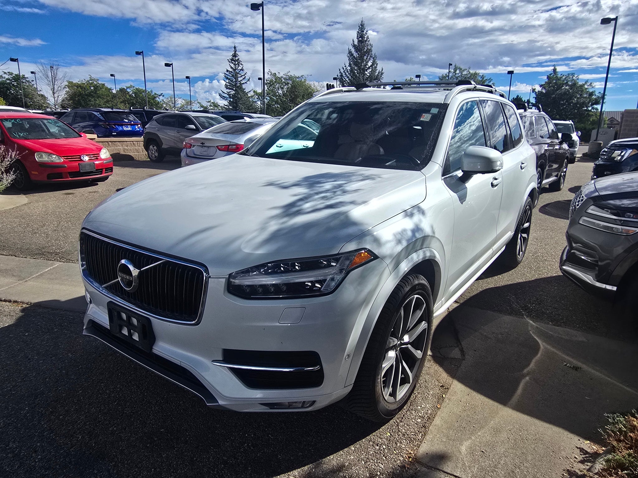 2019 Volvo XC90 Momentum