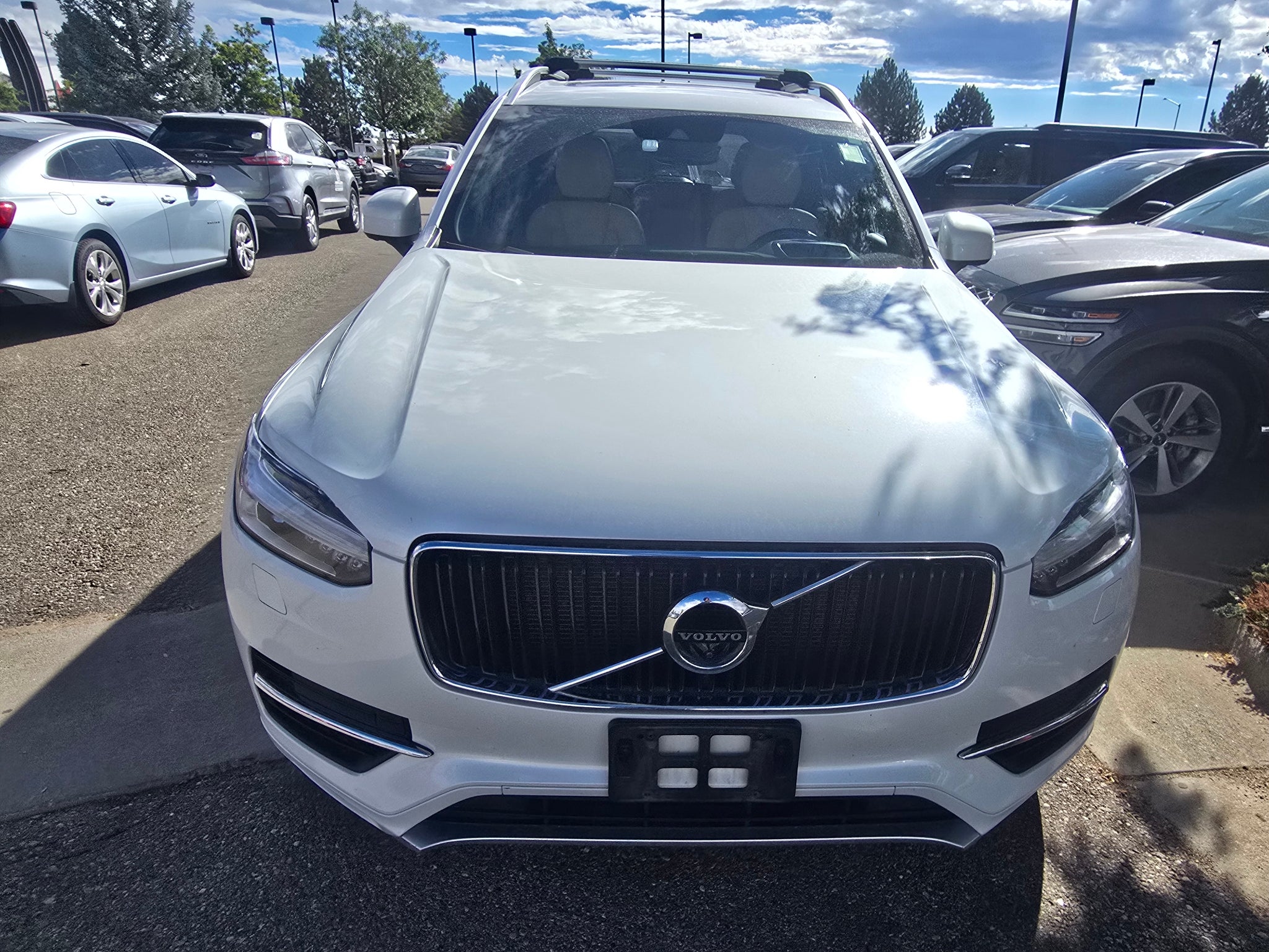 2019 Volvo XC90 Momentum