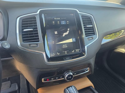 2019 Volvo XC90 Momentum