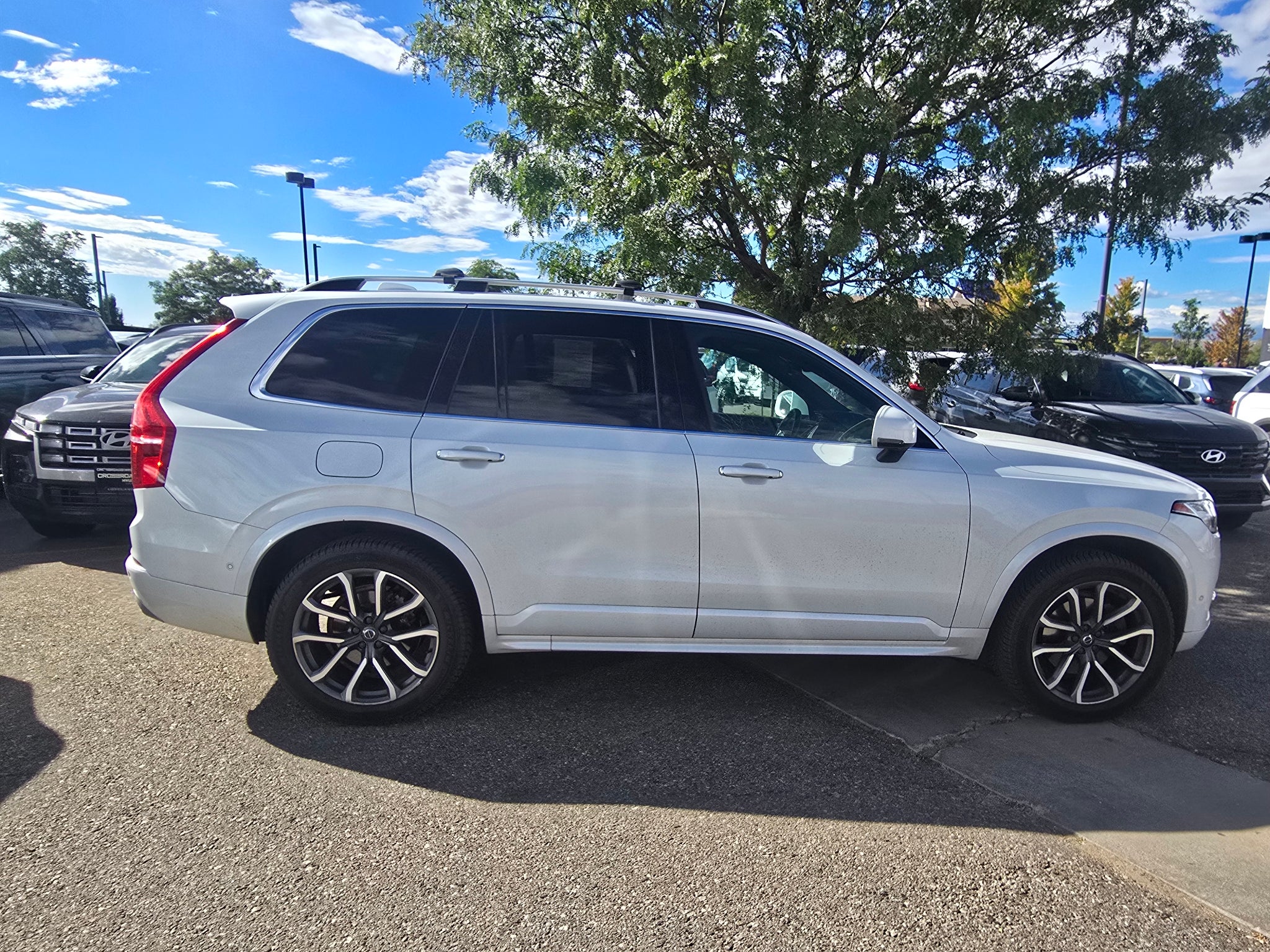 2019 Volvo XC90 Momentum