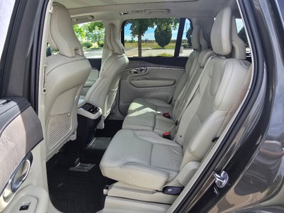 2022 Volvo XC90 Inscription