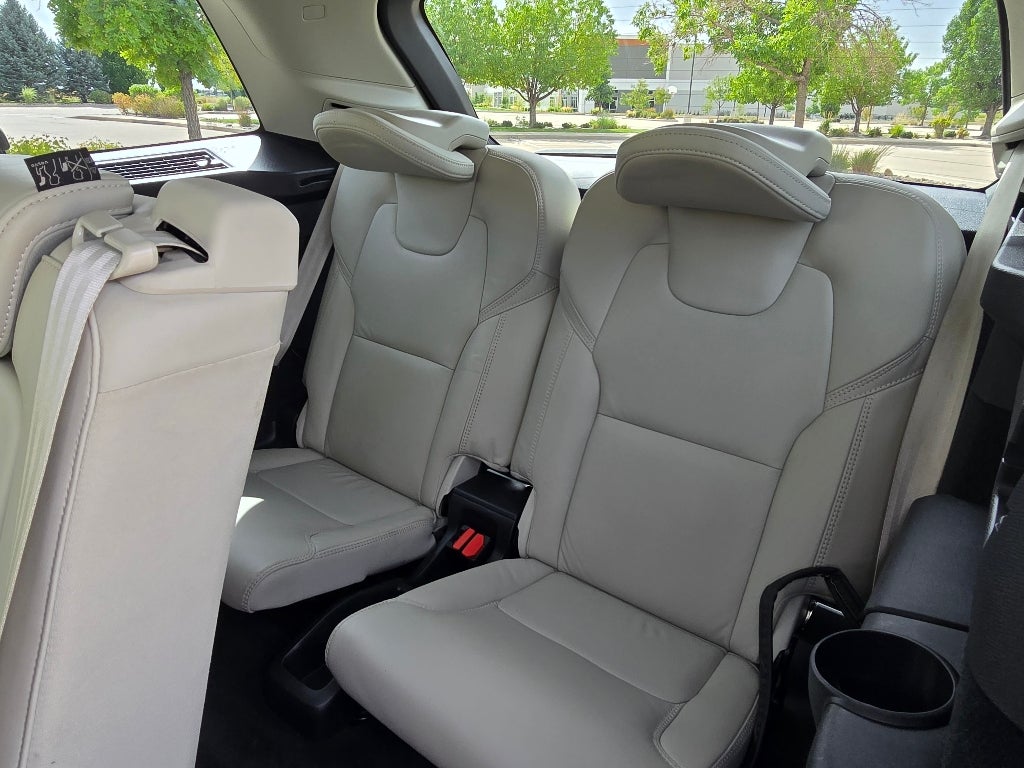 2022 Volvo XC90 Inscription