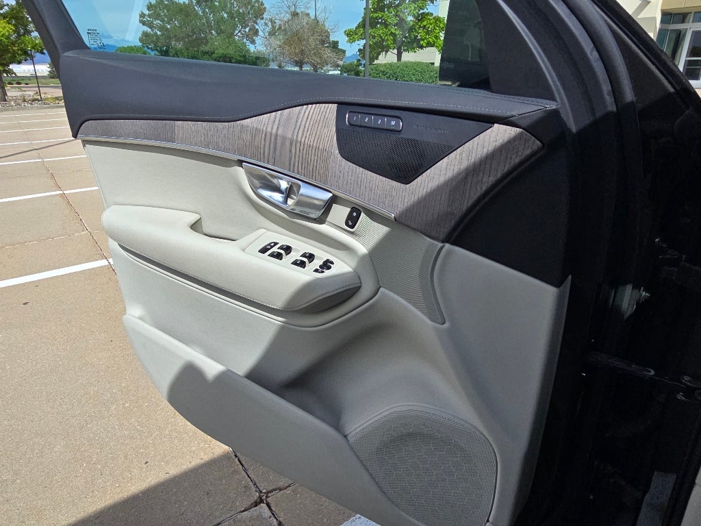2022 Volvo XC90 Inscription