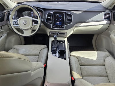 2022 Volvo XC90 Inscription