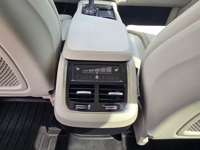 2022 Volvo XC90 Inscription