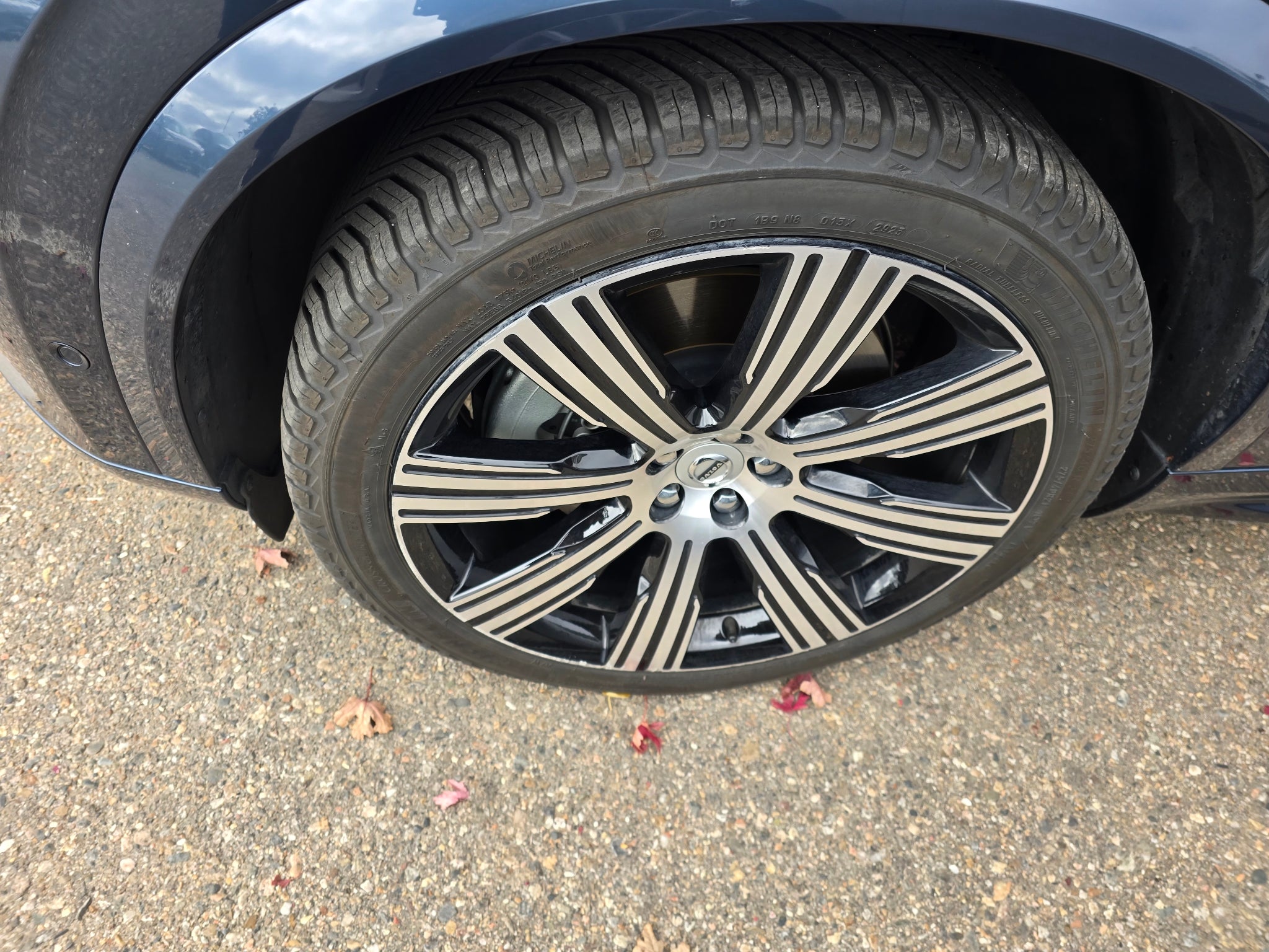 2024 Volvo XC90 Recharge Plug-In Hybrid Ultimate Bright Theme