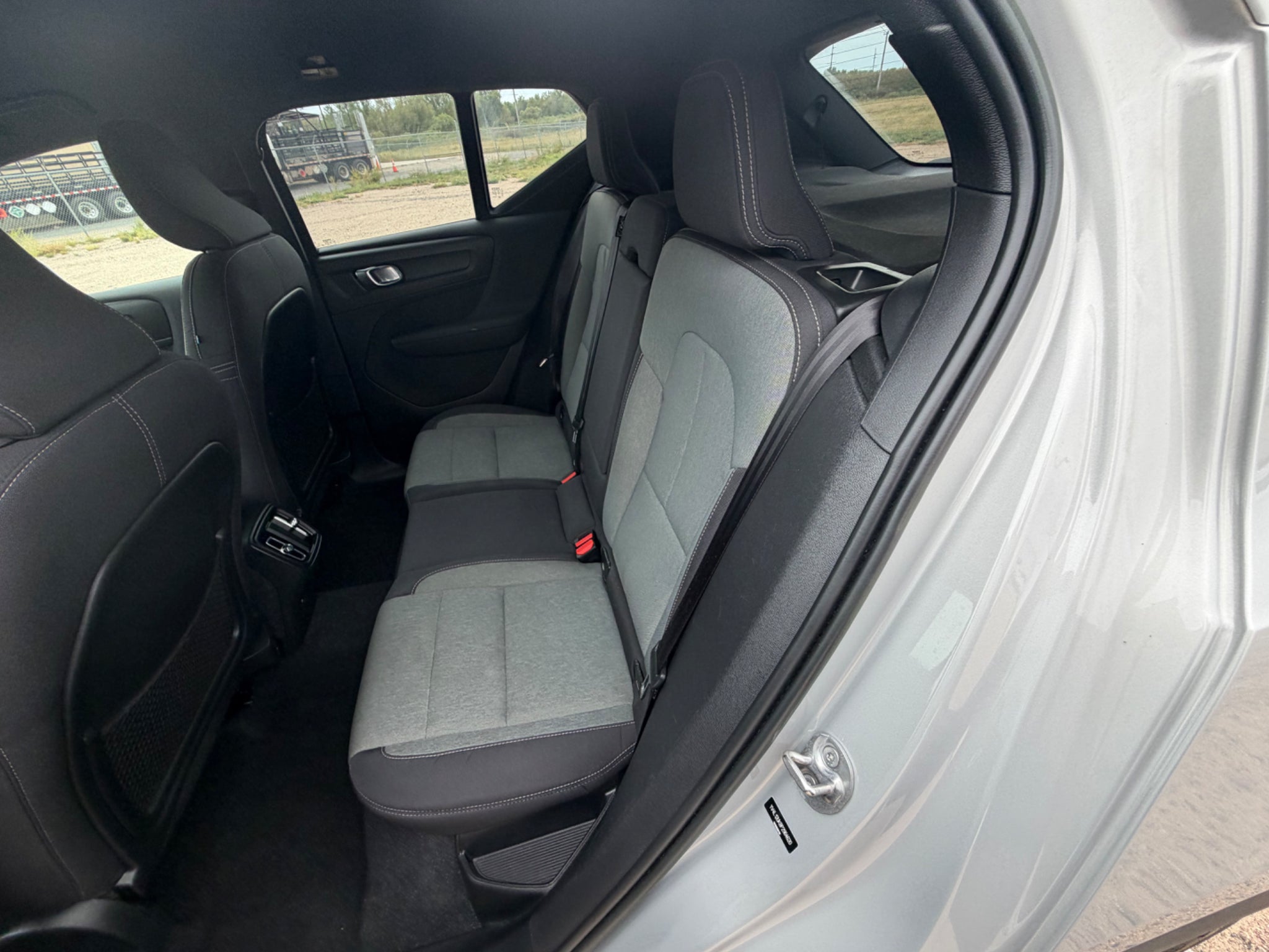 2023 Volvo XC40 Core